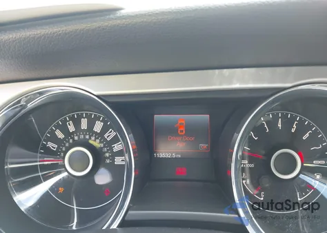 2014 Ford Mustang V6 Premium from USA, damaged, VIN 1ZVBP8AM5E5303187